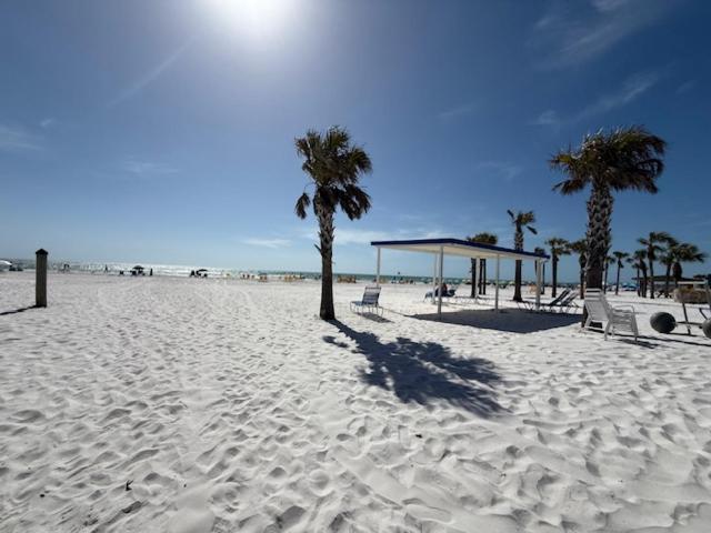 Sea Crest Aparthotel Point O'Rocks Exterior foto